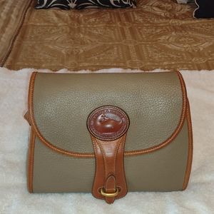 Vintage Dooney and Bourke Essex bag